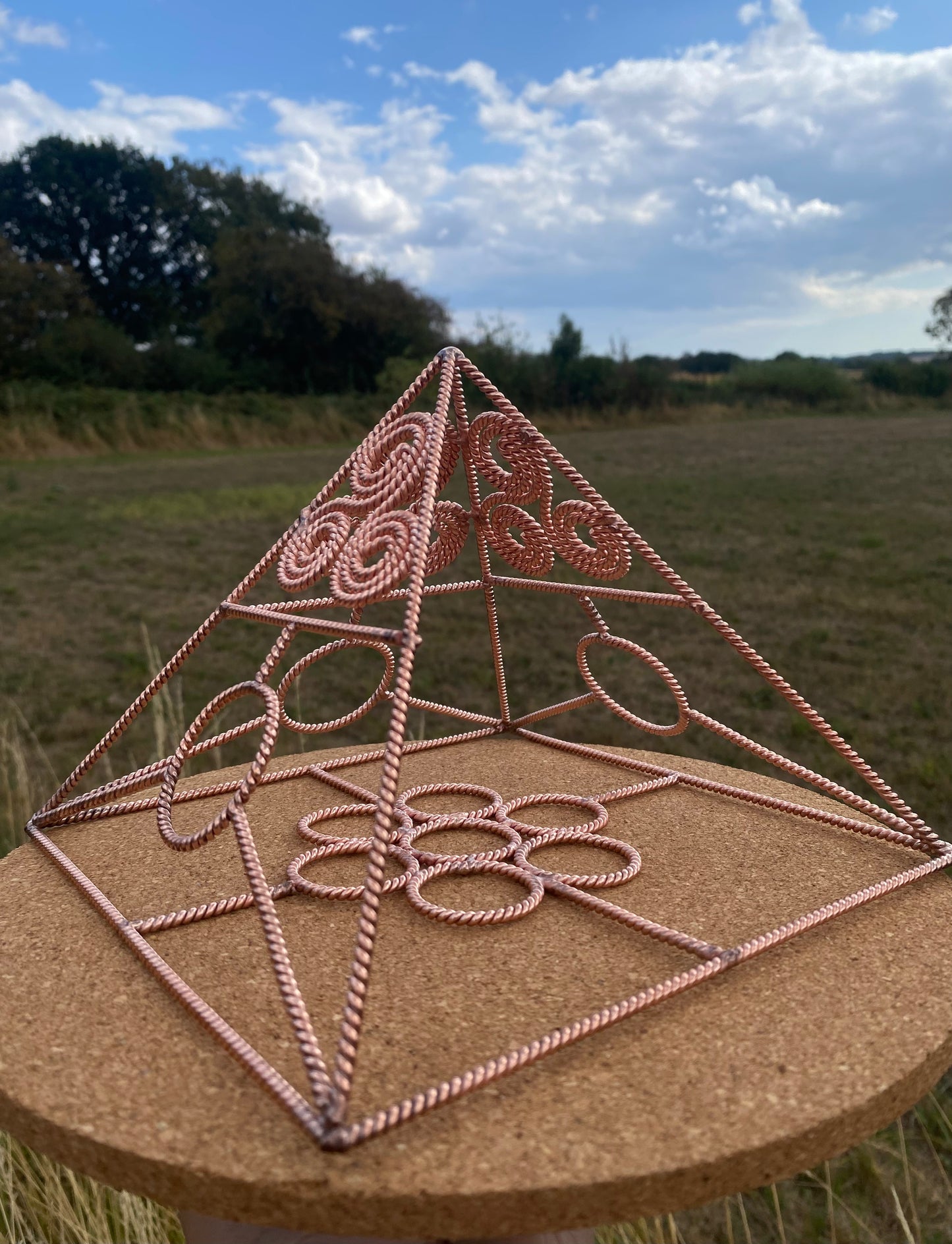 New Earth Cubit Tensor Pyramid Charging Station (432MHz)