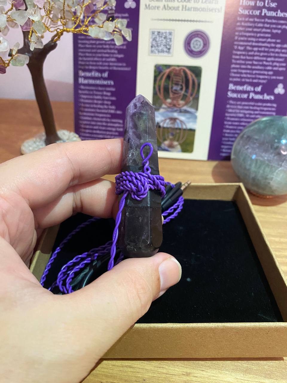 Fluorite Wand Succor Punch with Auxiliary Cable
