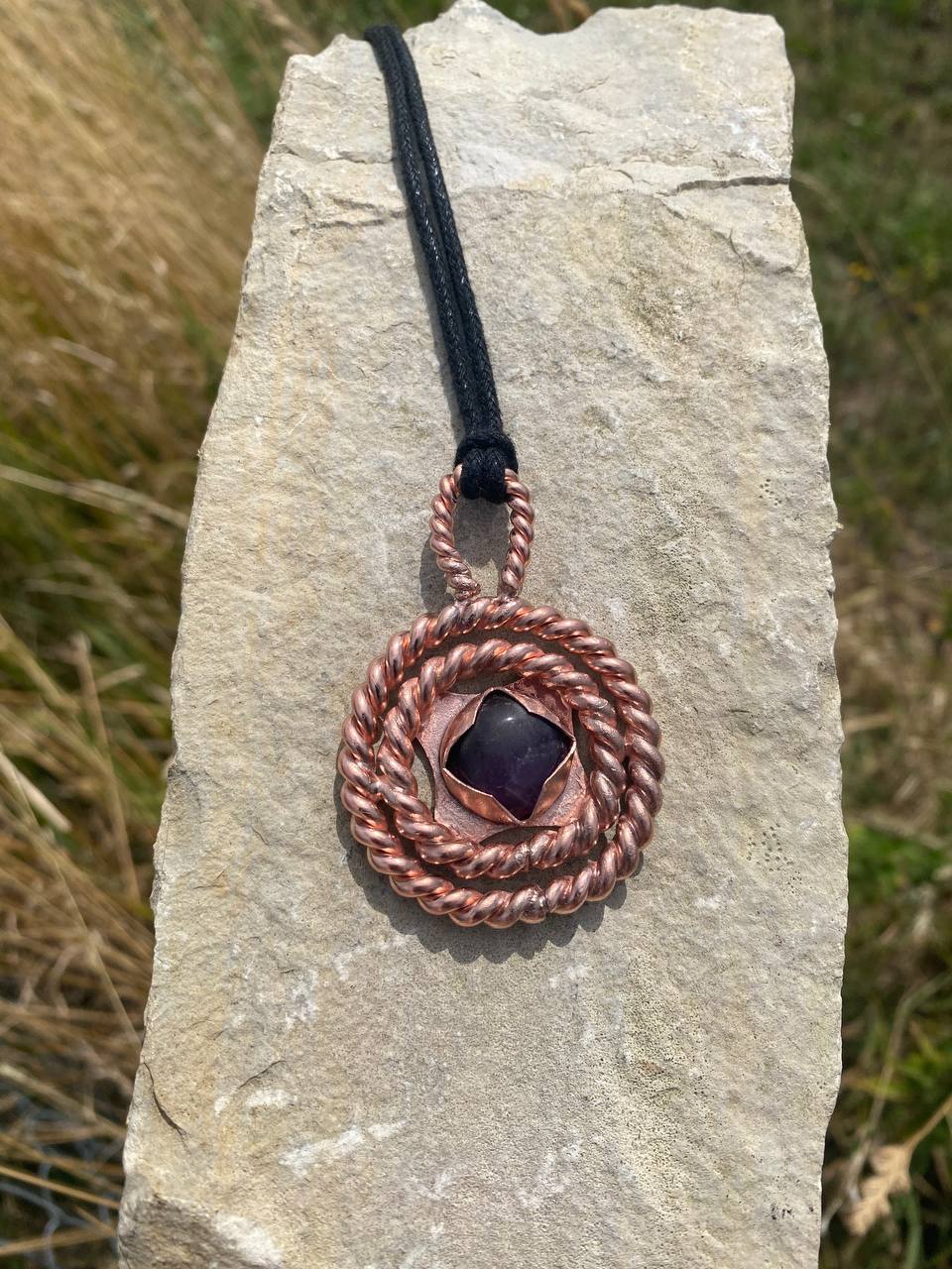 Lost & Empowerment Cubit Tensor Ring Amethyst Synergy Amulet