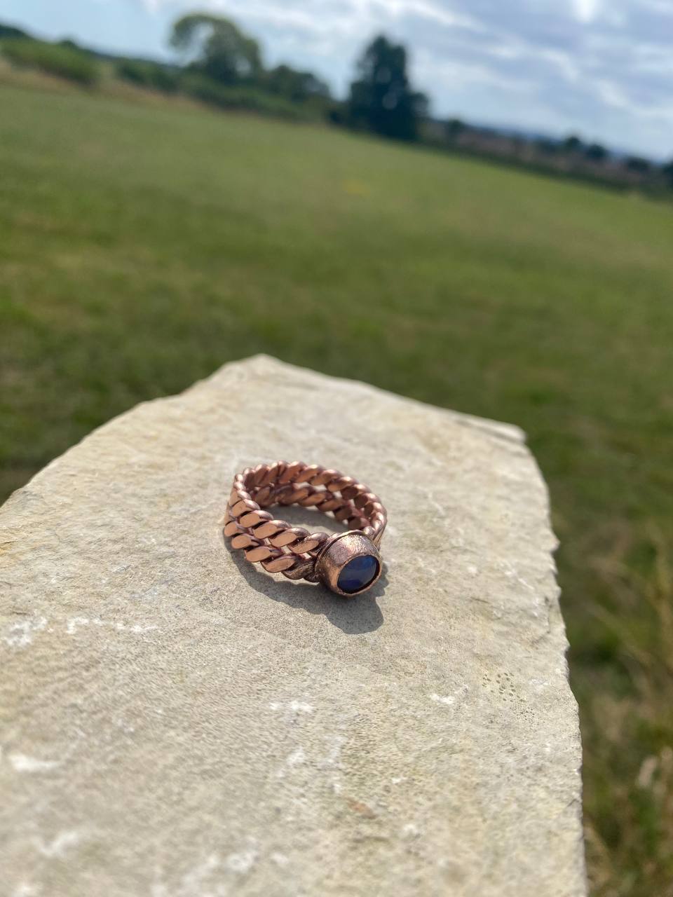 Lost Cubit (177MHz) Tensor Finger Ring with Moonstone Size X (12 USA)