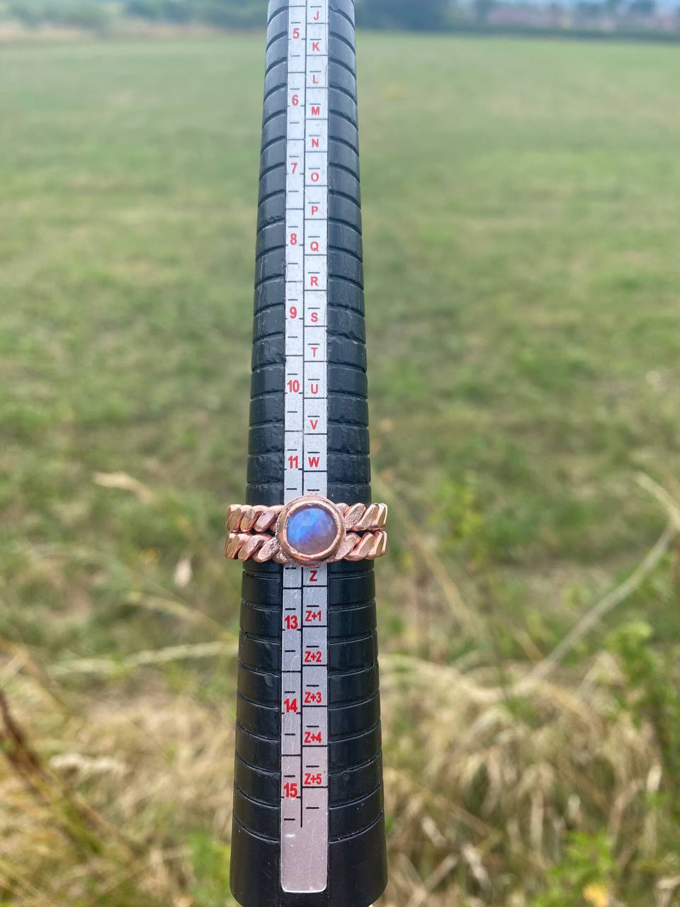 Lost Cubit (177MHz) Tensor Finger Ring with Moonstone Size X (12 USA)