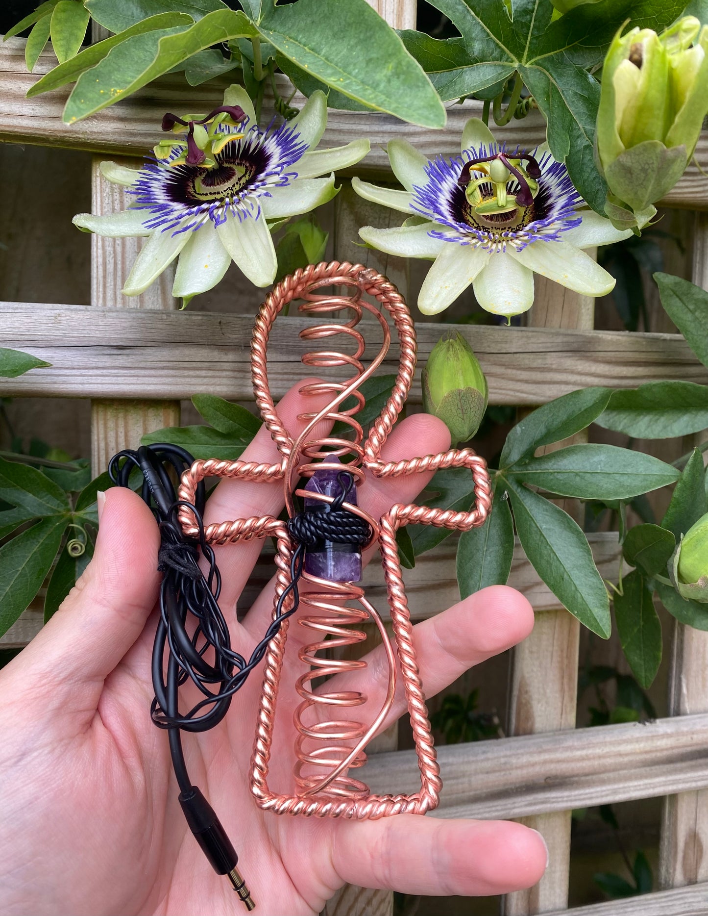 Succor Punch Tensor Ring Ankh with Amethyst (432MHz)