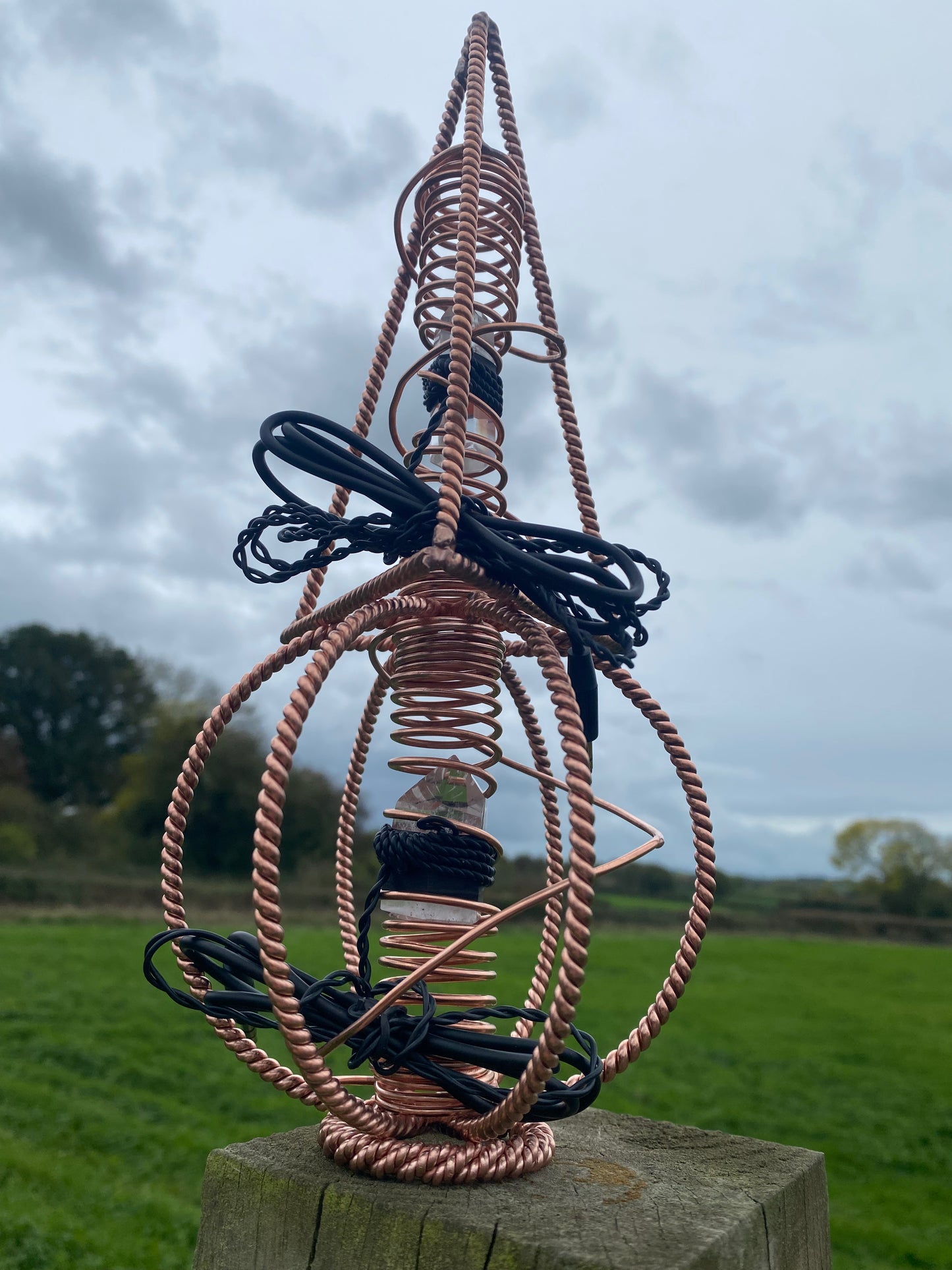 CloudBuster Pyramid Harmoniser with Two Clear Quartz Succor Punch Cores (432MHz)