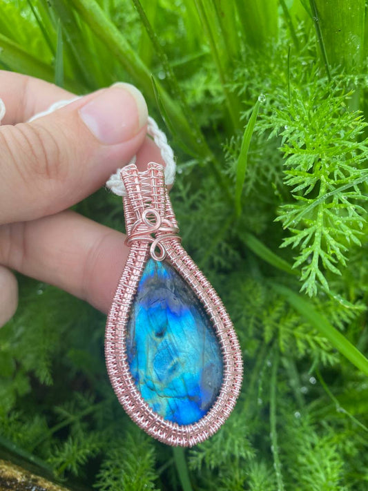 Flashy Labradorite Copper Wire Wrapped Pendant