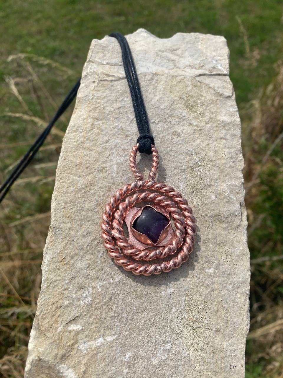 Lost & Empowerment Cubit Tensor Ring Amethyst Synergy Amulet
